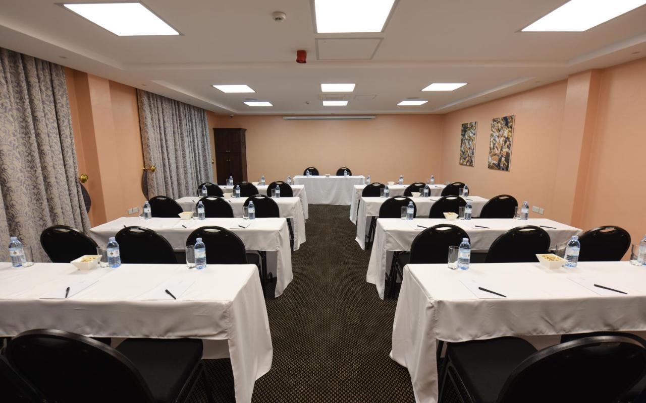 Casa Solada Hotel Kampala Extérieur photo
