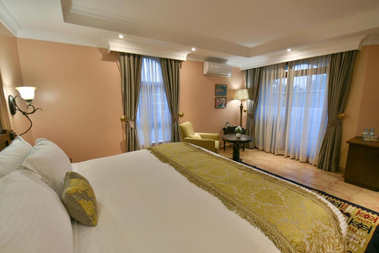 Casa Solada Hotel Kampala Extérieur photo