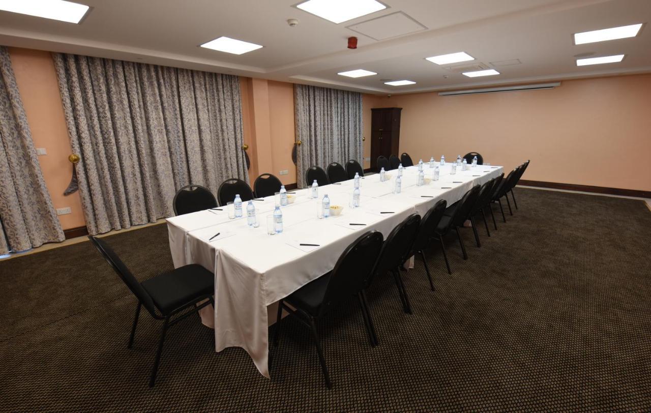 Casa Solada Hotel Kampala Extérieur photo