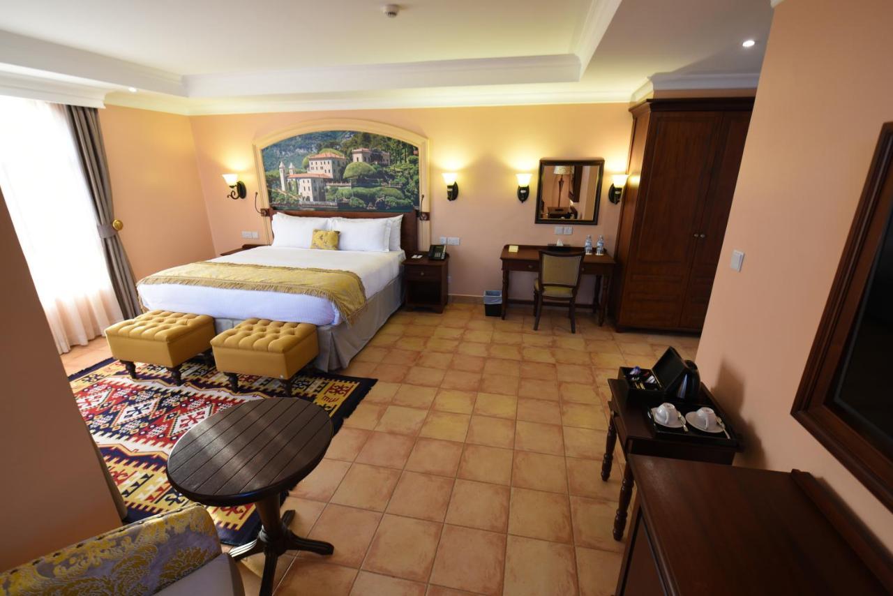 Casa Solada Hotel Kampala Extérieur photo